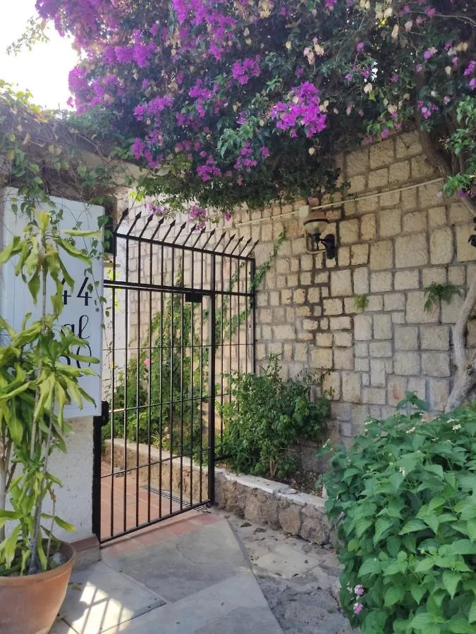 Bungalow Torre De La Roca 토레몰리노스 0*,