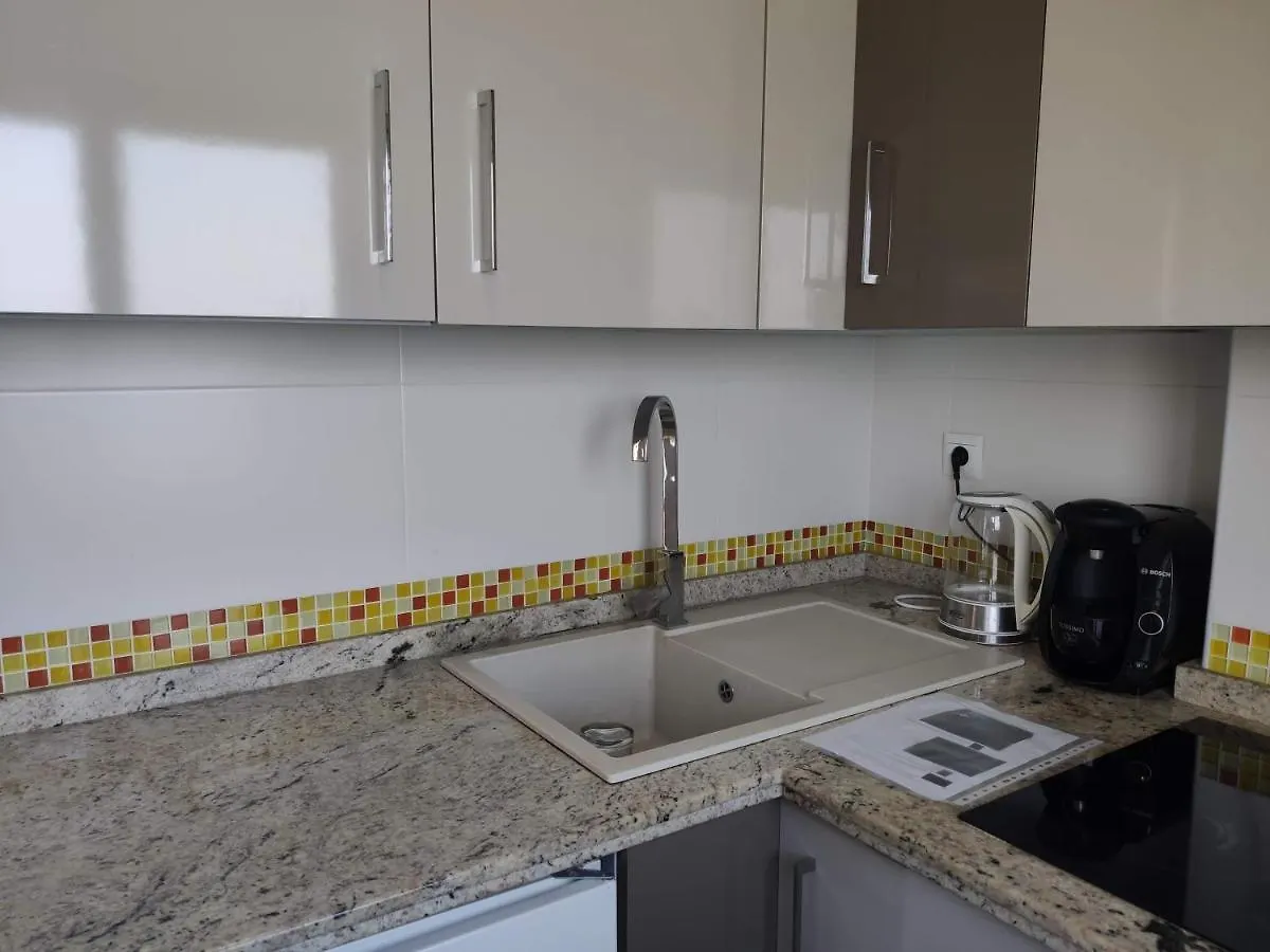 Bungalow Torre De La Roca 토레몰리노스 아파트